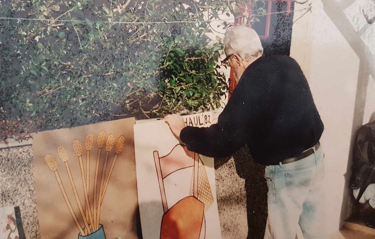 Terry Shaul working on a painting